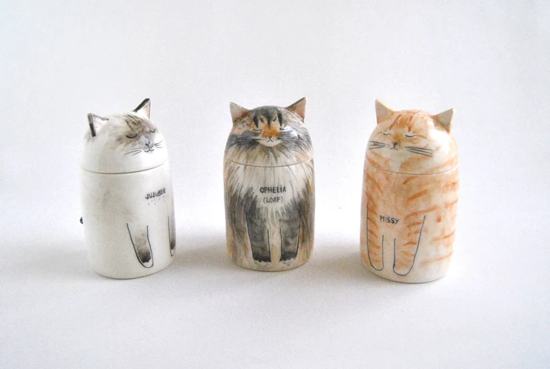 Personalized Cat Urn with Semi-spherical cover